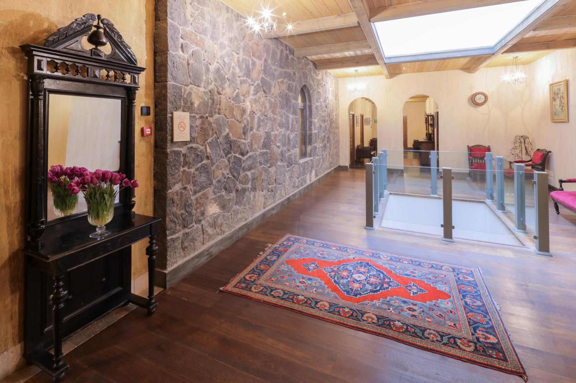 Apricot Hotel Γιερεβάν Εξωτερικό φωτογραφία