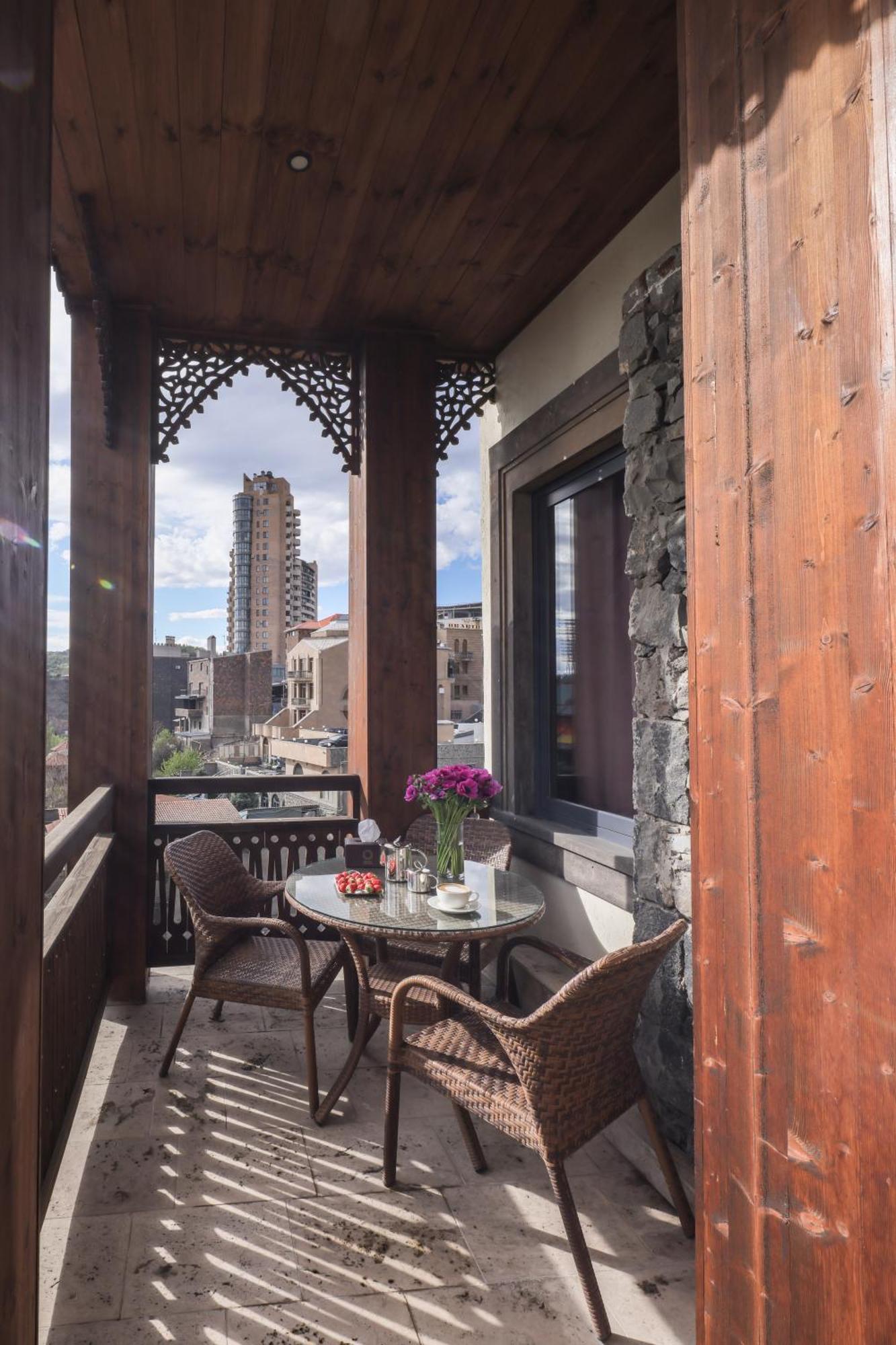 Apricot Hotel Γιερεβάν Εξωτερικό φωτογραφία